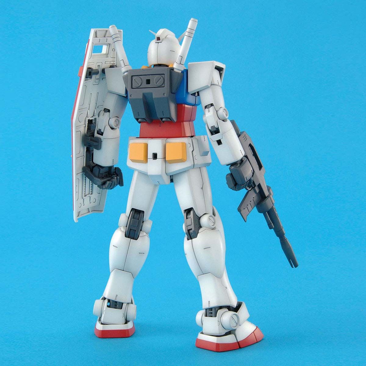 MG 1/100 RX-78-2 Gundam Ver. 2.0 - Image 4
