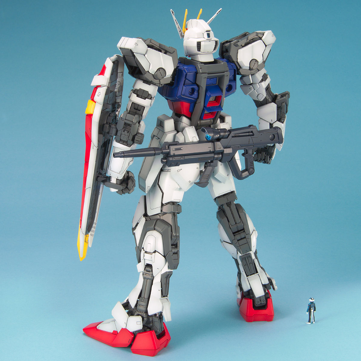 PG 1/60 Strike Gundam - Image 3