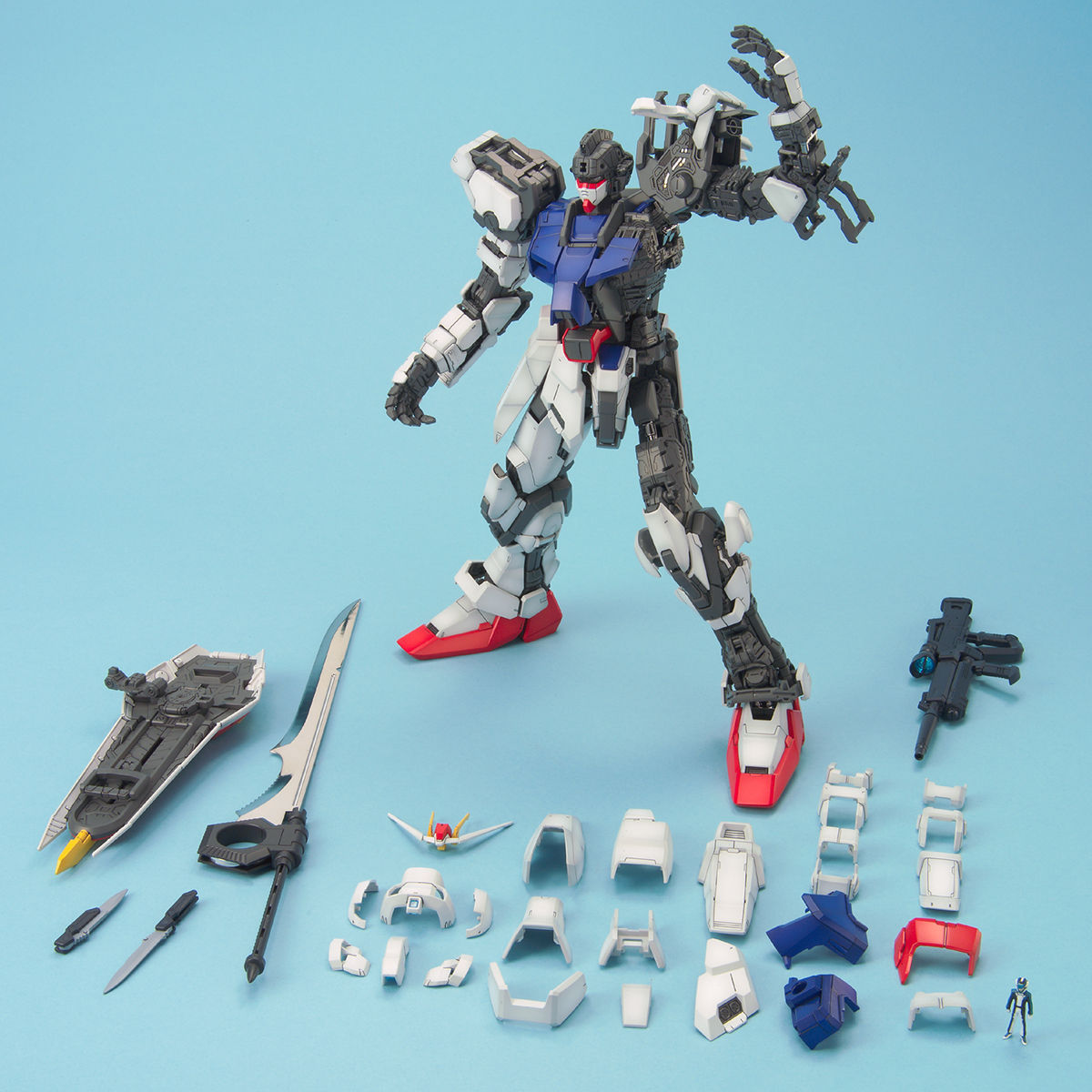 PG 1/60 Strike Gundam - Image 6