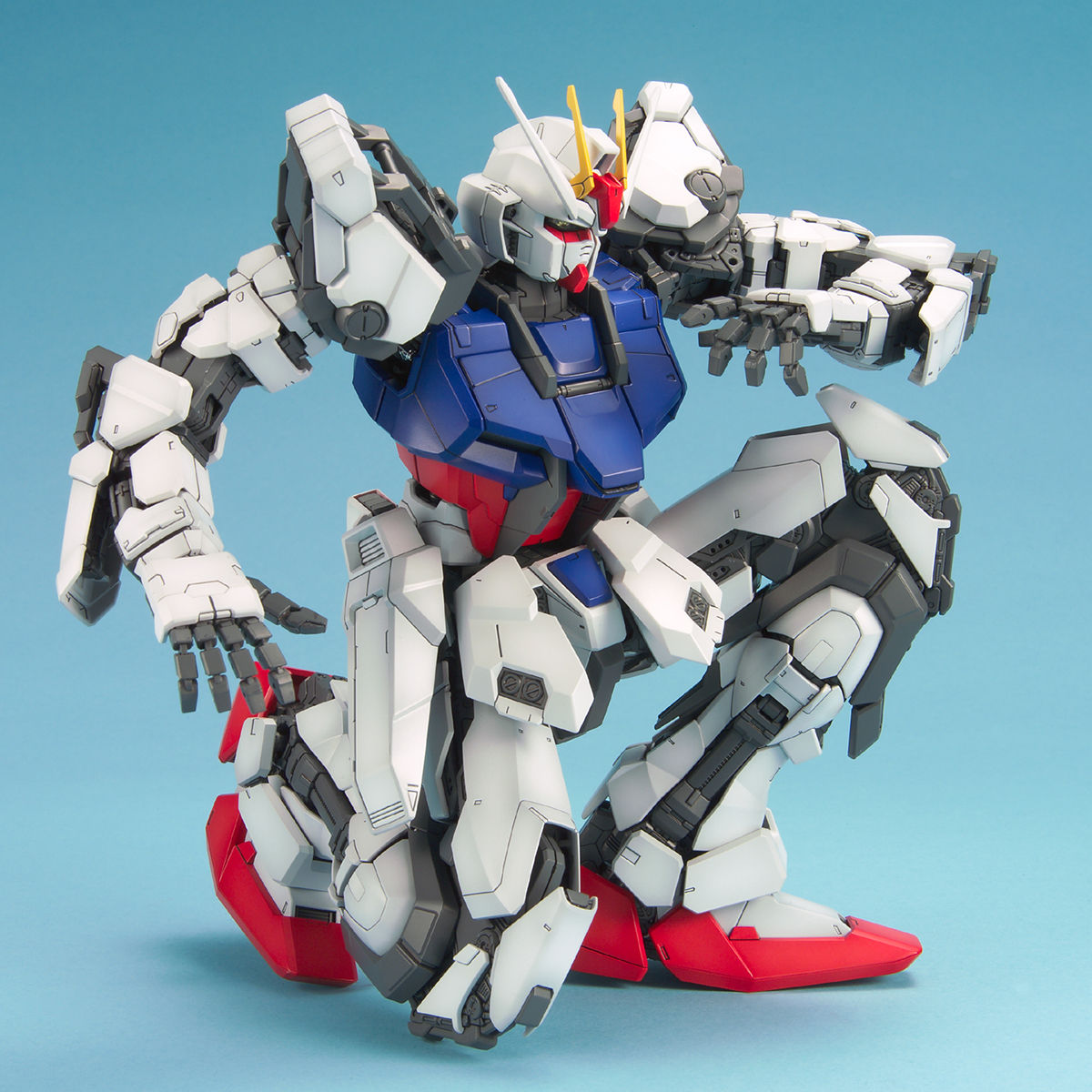 PG 1/60 Strike Gundam - Image 10